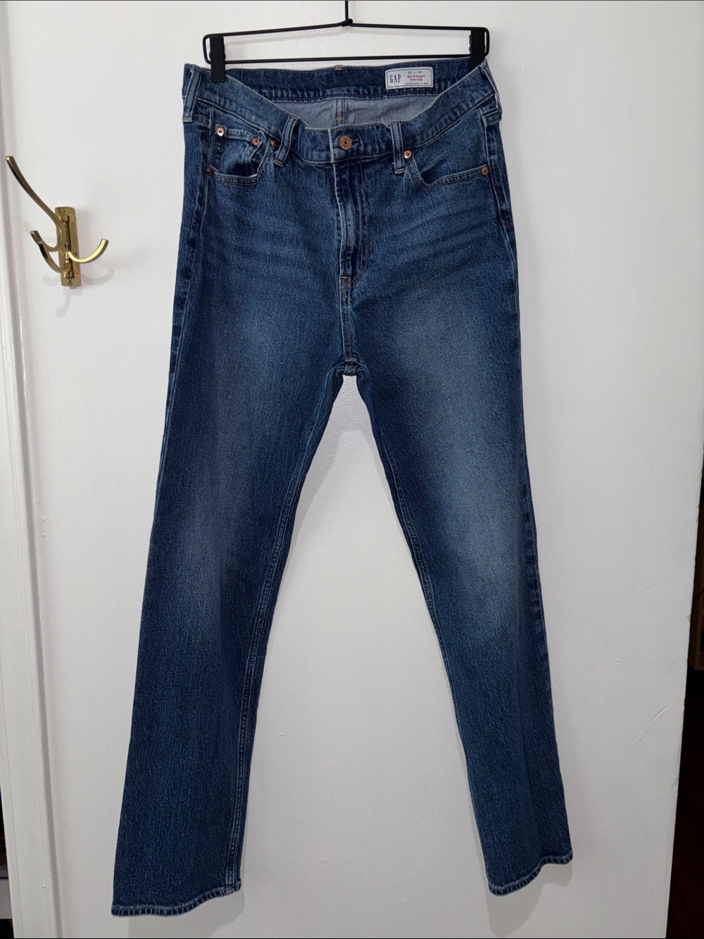 GAP 90s Straight High Rise Jeans in Women’s Tall